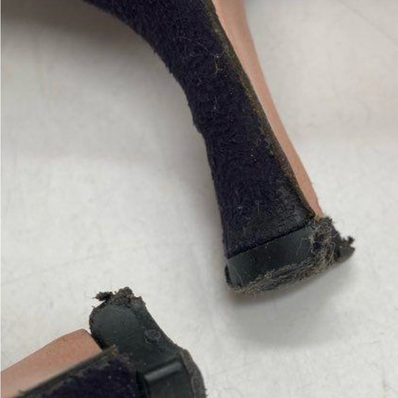 Beautiful unique Prada high heels - Picture 7 of 7